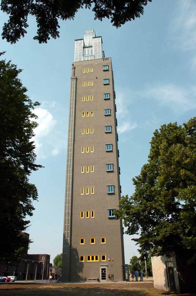 Albinmüller-Turm im Stadtpark Rotehorn