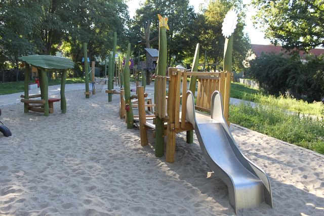Spielplatz "Wilder Garten" im Hopfengarten
